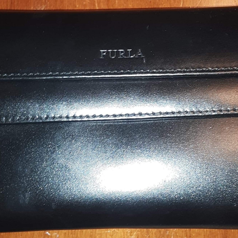 NWOT Furla Classic Trifold Wallet